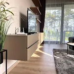 Open Sea Panorama דירה